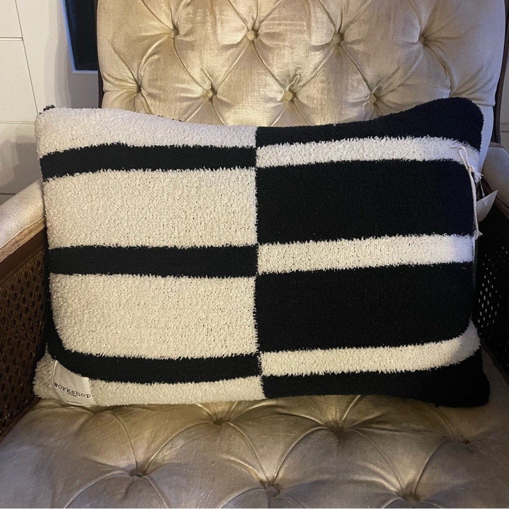Workshop Home by Republic black and cream throw pillow faux teddy fabric NWT - Picture 8 of 8